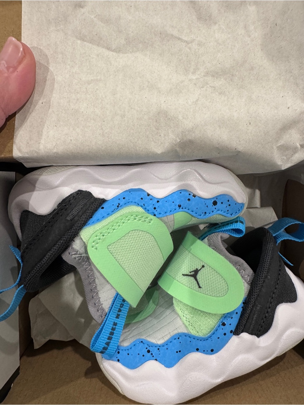 Jordan Kids Sneakers in Green, Blue & Black